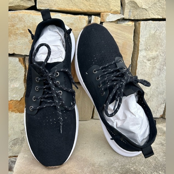 Steve Madden Brick black lightweight mens sneakers w/breathable Design Sz-9. M - Picture 10 of 12